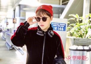 短发男生墨镜生活照,街头时尚生活剪影